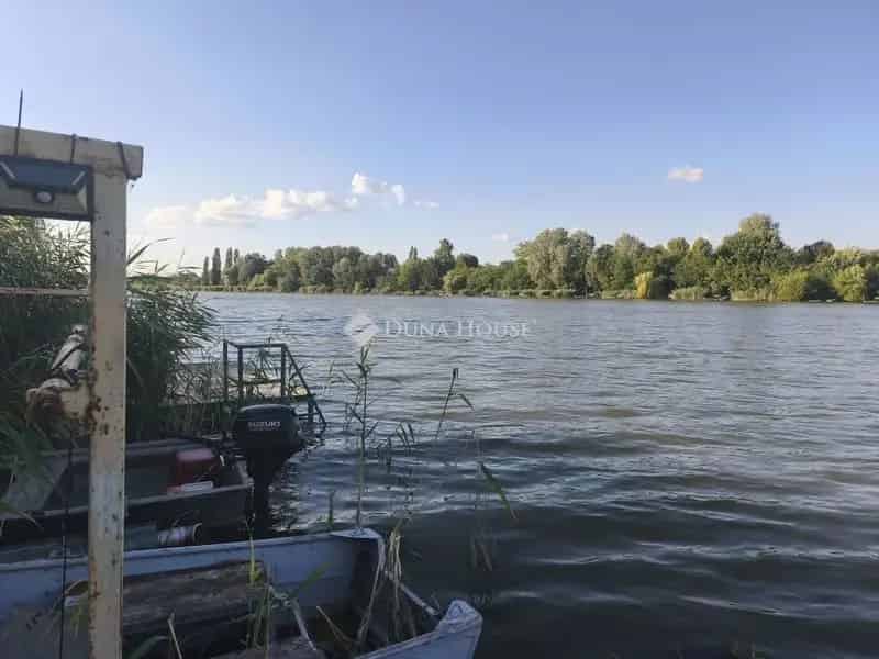 Ráckevei Nyaraló Eladó 33 nm 353 nm-es Telken