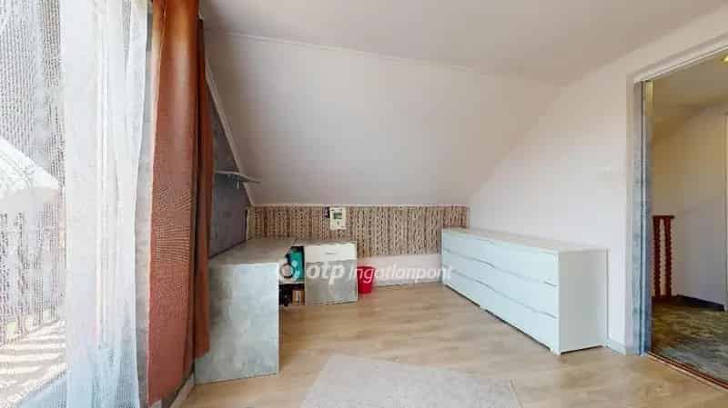 Szakolyi családi ház eladó - 145 m² - 3,5 szoba - garázs - kert