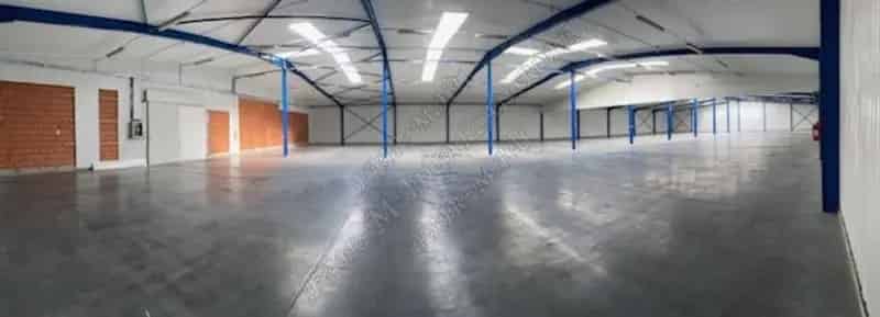 Ipari raktár és iroda kiadó 7000 m2