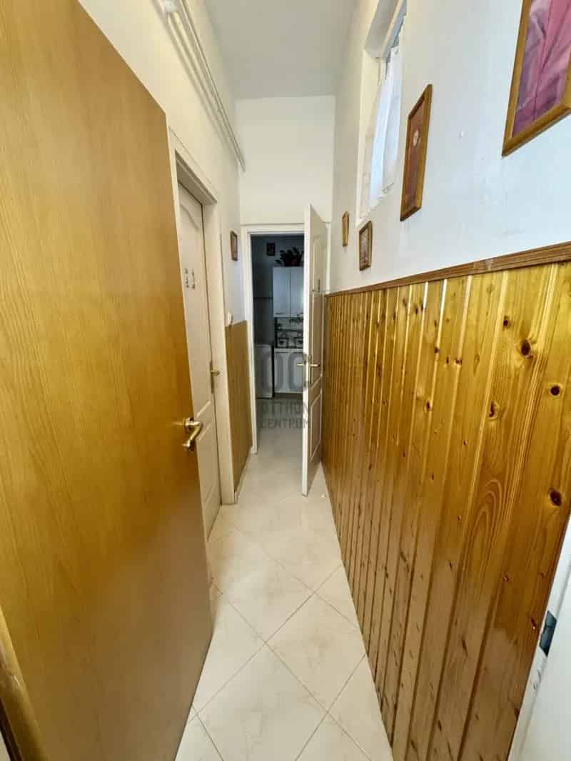 Váci belvárosi 3 szobás lakás saját kertrésszel