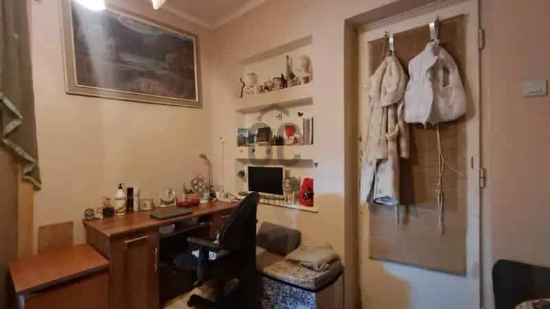 Eladó sorház Debrecen közelében 2 szobával és tágas konyhával