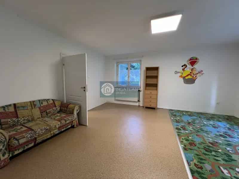 Kúriaszerű otthon Nyékládházán 260 m2-es alapterülettel és parkosított területtel