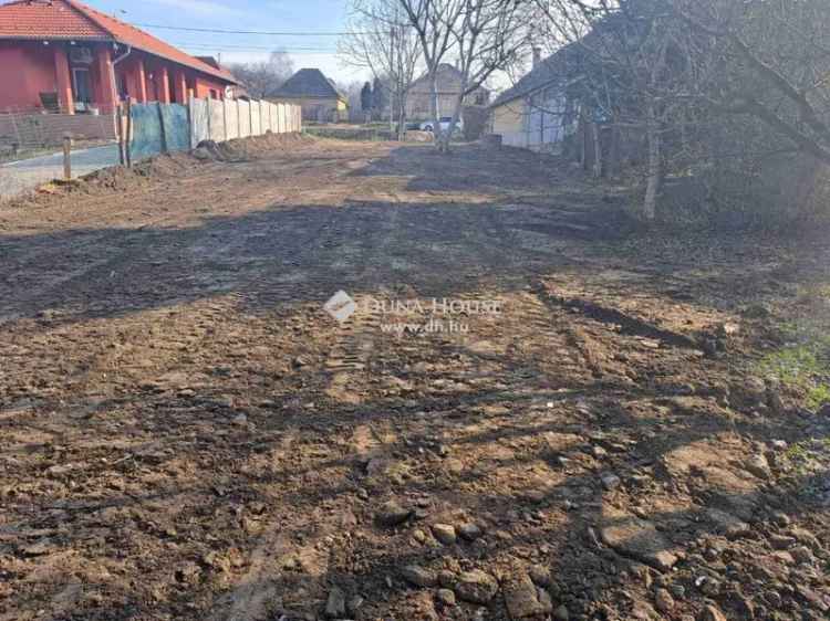 Telek Eladó in Őrbottyán, Közép-Magyarország