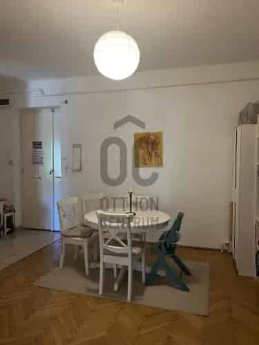 Budapest XII kerület Bauhaus lakás eladó 99 nm erkély terasz