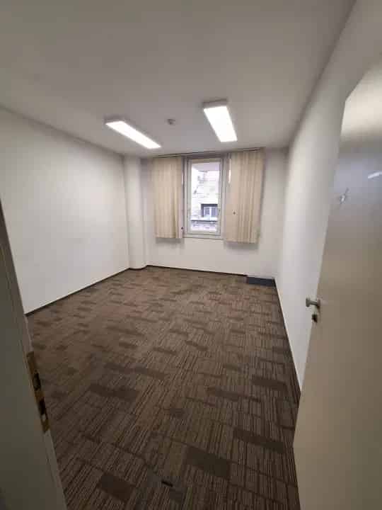 Pauler Irodaház 480 m2
