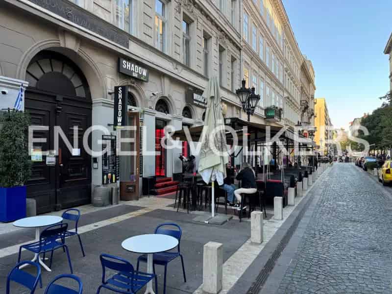 Bazilikánál modern lakás kiadó 2 hálószobával