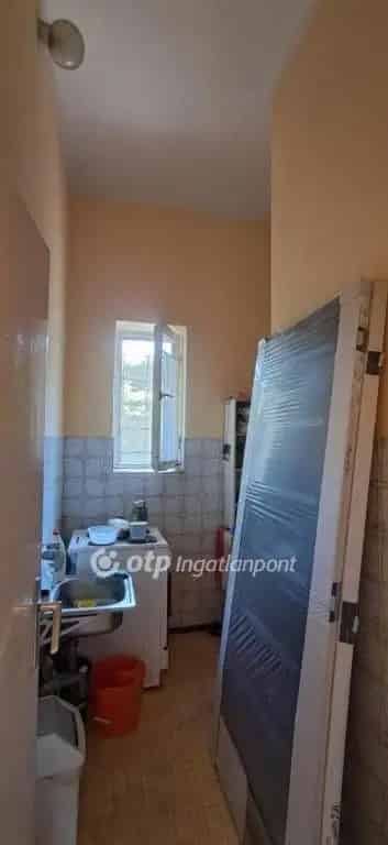 80 m2-es családi ház Salgótarjánban 2 lakrészes alacsony rezsivel