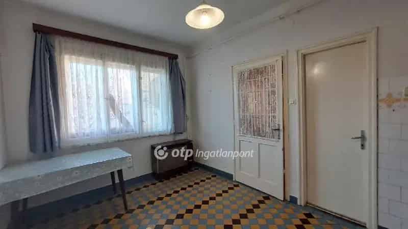 Kaba belvárosában 709m2-es telken 45 6m2-es családi ház eladó