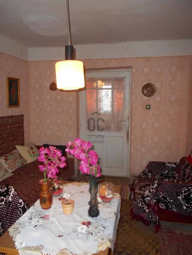 Mándoki családi ház eladó - vályogépület 1094 nm-es telken
