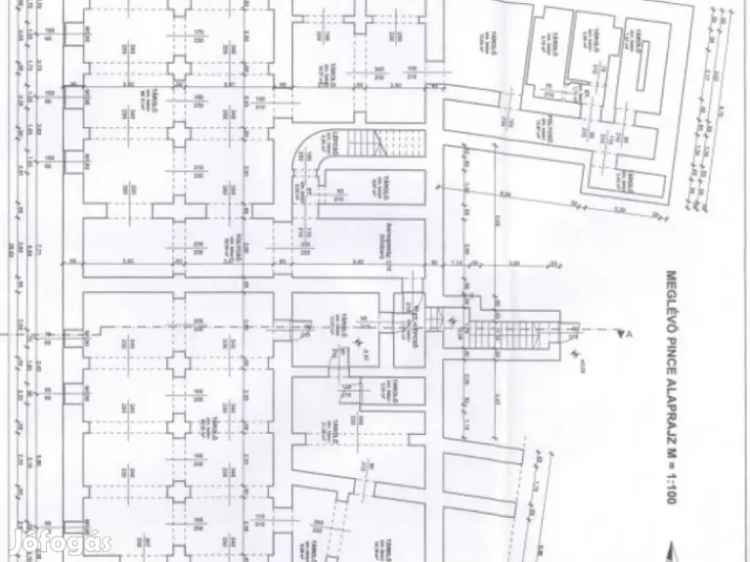 Eladó pince Hódmezővásárhely belvárosában ipari ingatlan 380 m2