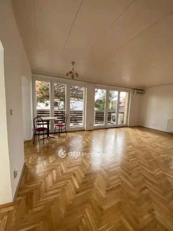 Két Generációs Családi Ház Eladó Budapest XI Kerületben