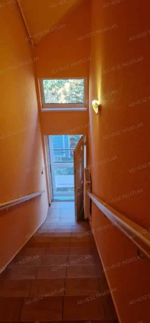 Azonnal költözhető 52nm-es lakás Ócsán