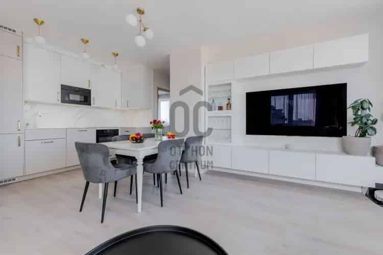 Budapest XIII kerületi eladó penthouse lakás 74m2 64m2 terasszal