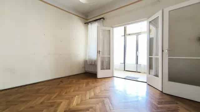 Budaörsi 65 nm-es 2 Lakásos Téglaház 437 nm Telekkel