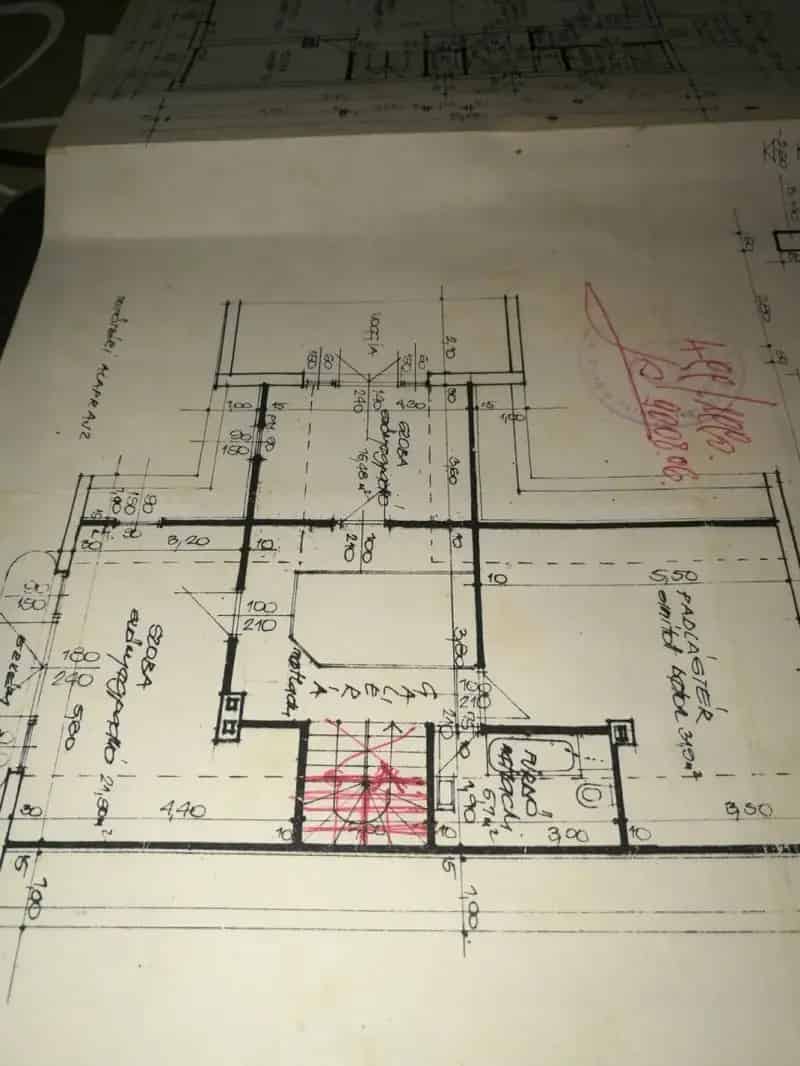 Pirtói félkész ház eladó 1615 m2-es telken