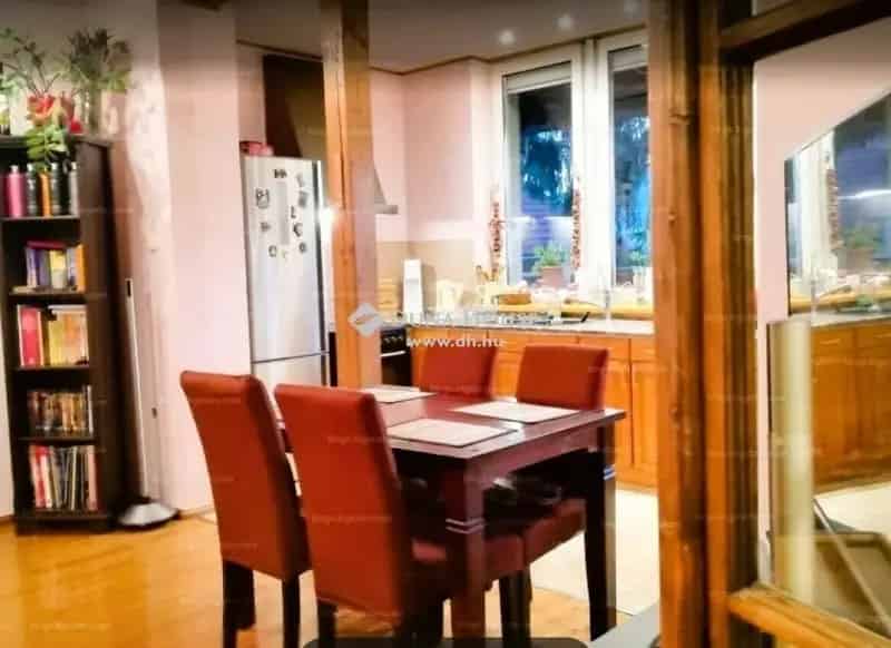 Visegrádi Kétgenerációs Luxus Családi Ház Minimális Rezsivel