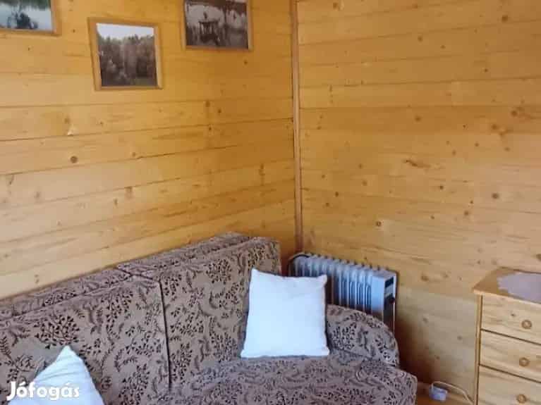 Nagyvatyi toparti nyaralo elado