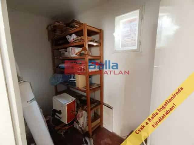 Vác Burgundia 70m2-es felujitando sorhaz elado 3 szoba 190m2 telek
