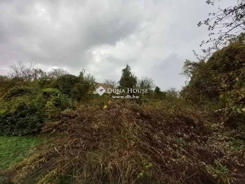 808 m2-es zártkerti telek eladó Keszüben