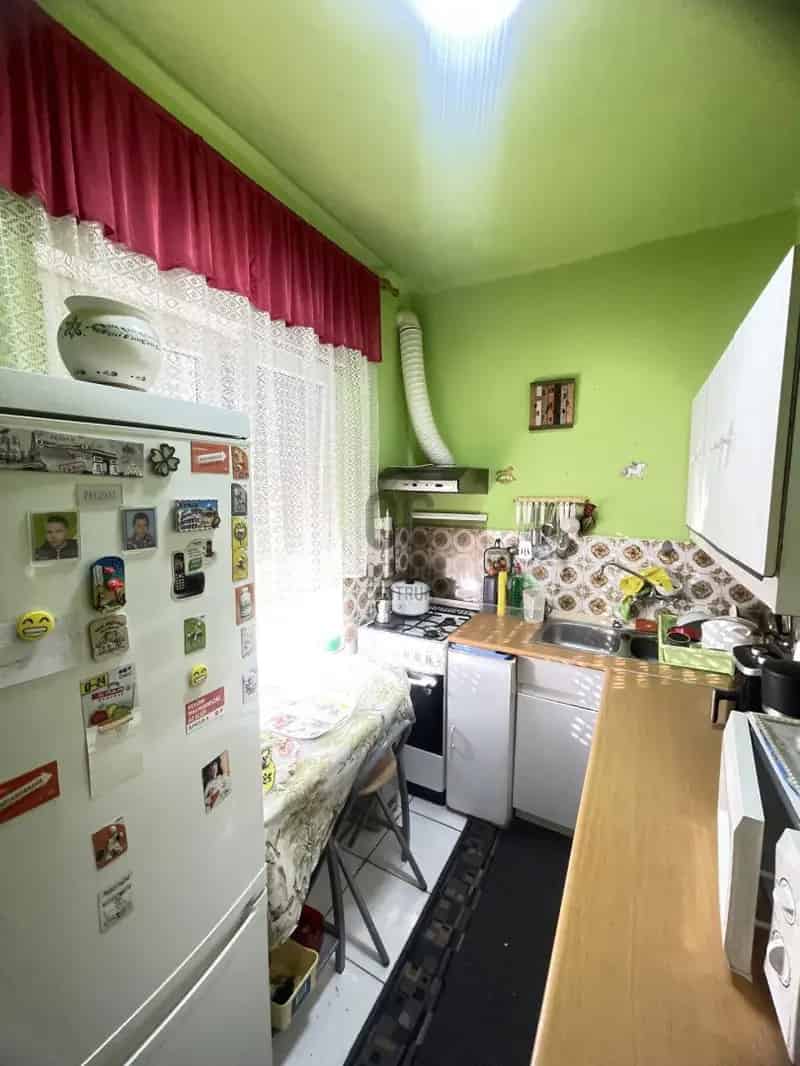 Vác Csatamezői telek házal garázzsal felújításra kiváló