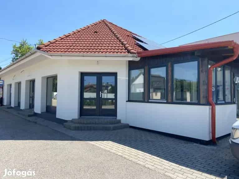 Kiadó üzlethelyiség Székesfehérvár Öreghegyen 150 m2