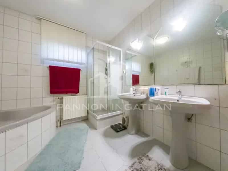 Aszófői panorámás családi ház eladó