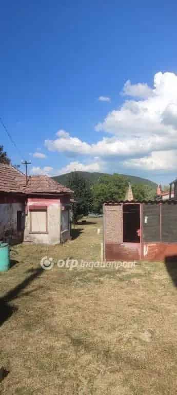 Badacsonytomaji építési telek befektetőknek 1582 m2