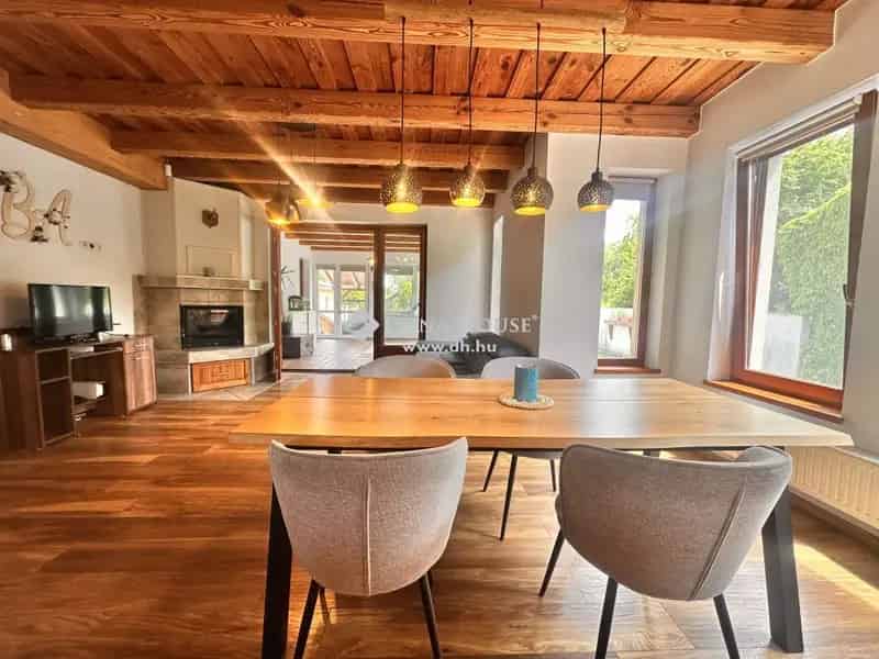 160 m2-es családi ház Vas megyében