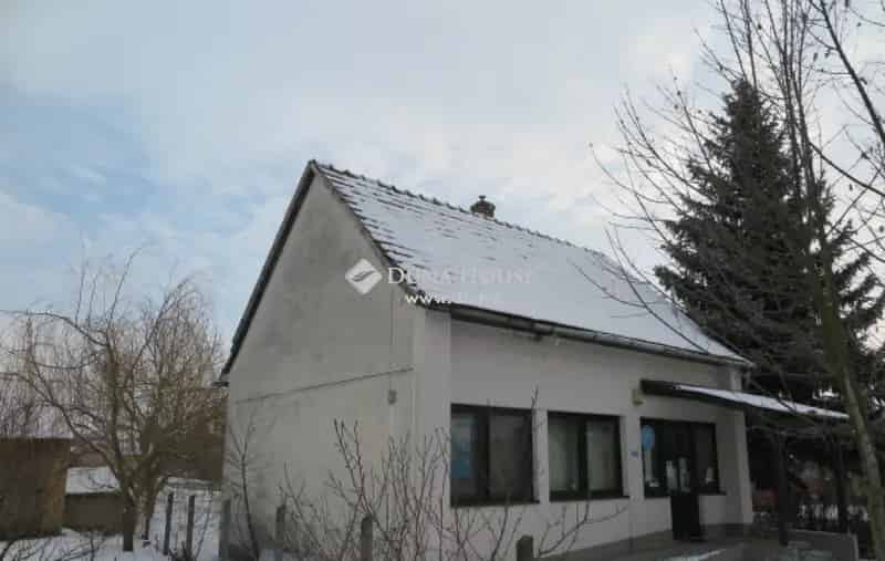 Kajdacsi Bankfiók eladó - 54 8 m2 - Befektetőknek is