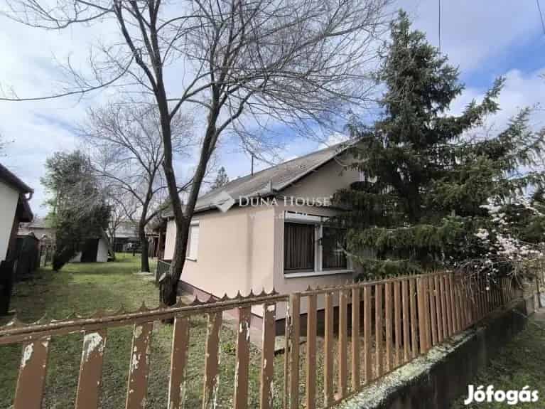 Eladó 3 szobás nyaraló Lakitelek Tőserdőben