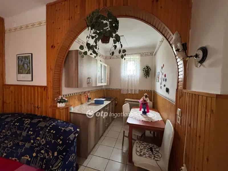 Beszterecei családi ház eladó 90 m2 3 szoba nagy telekkel