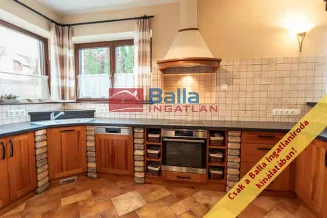 Szob exkluziv panoramas családi ház eladó 5 szoba dupla garázs