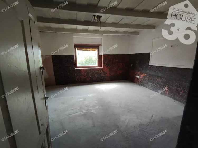 Nagykőrösi családi ház eladó 590 m2-es telken