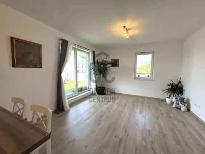 Újpesi Penthouse Lakás Eladó 48nm 60nm Terasszal