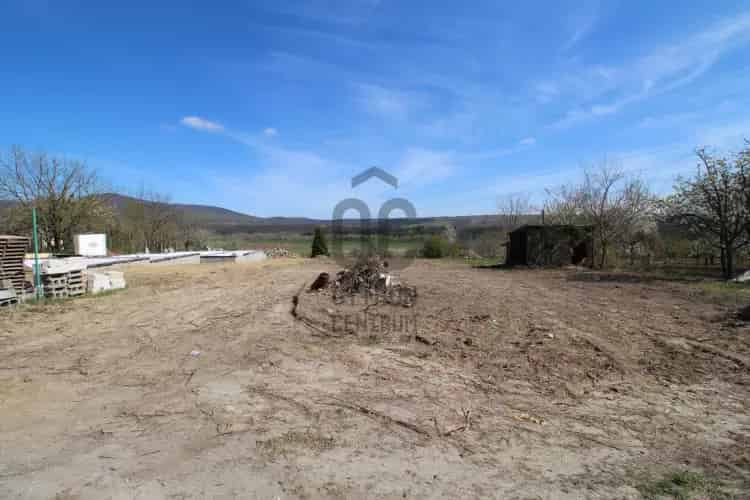 Váci eladó telek T039882 - 3367 m2 panorámás ikerház építési telek