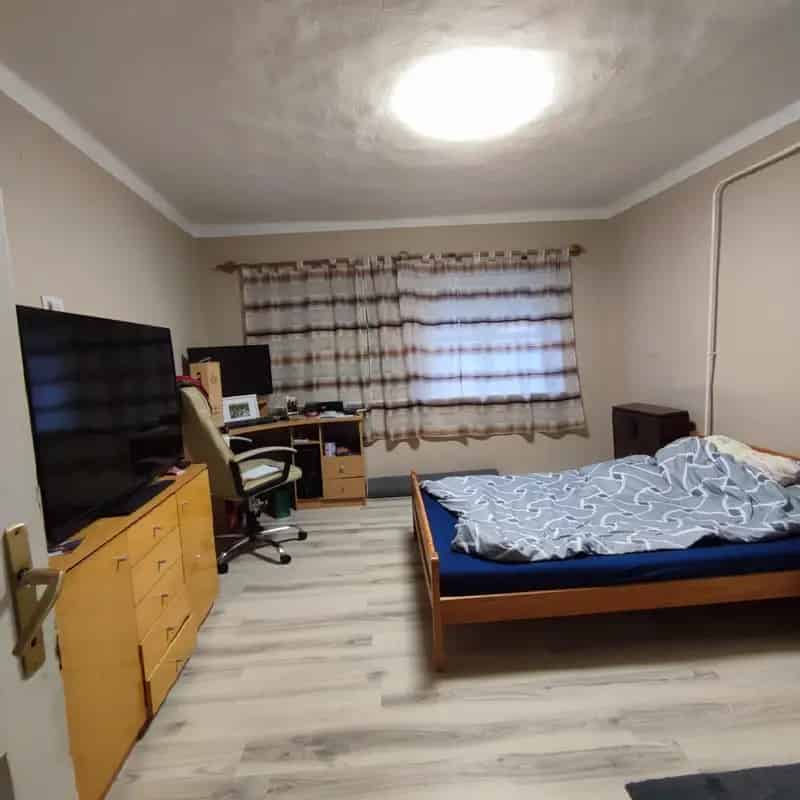 Két Családi Ház Eladó Makón Egy Telken