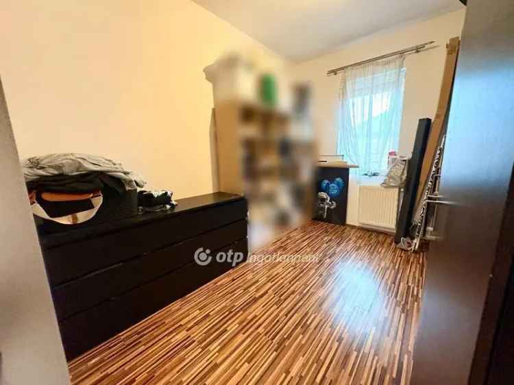 Prémium Ikerházfél Szigetszentmiklós Ragádon