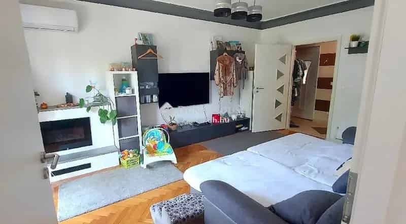 Lakás Eladó , Tiszaföldvár, Alföld és Észak