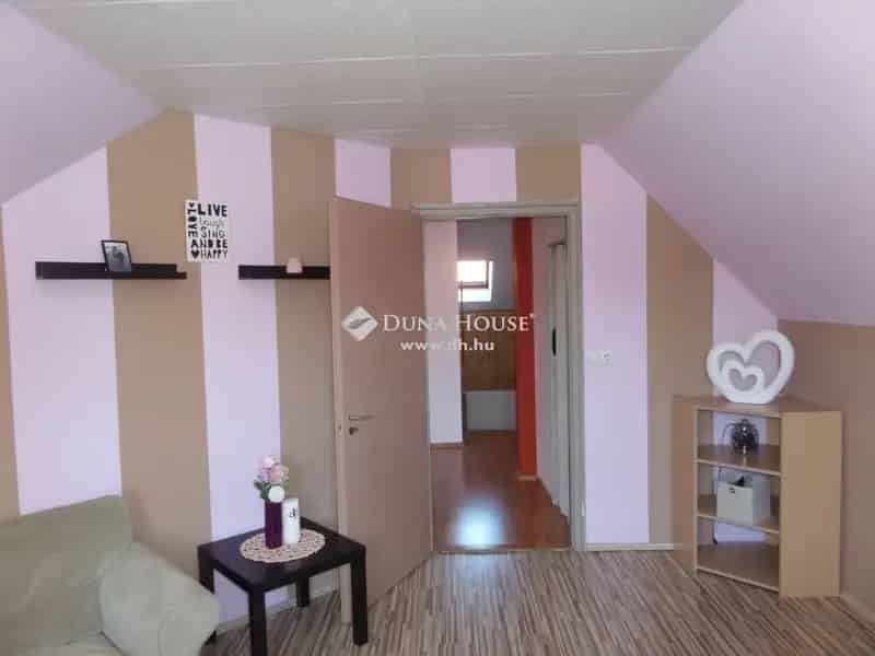 Pécs Tettye 160nm-es 2 szintes családi ház eladó