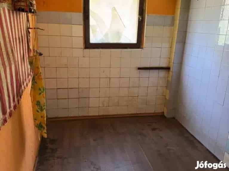 Eladó 46 nm-es Felújítandó Üdülő, nyaraló Velence - Velence, Nyaralók, üdülők - Jófogás Ingatlan