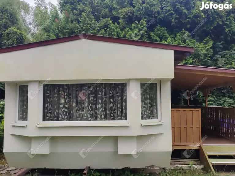 Balatonberényi nyaraló eladó 27 nm 1029 nm telekkel