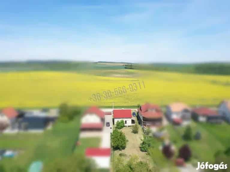 Vanyarc családi ház eladó felújítandó 65nm