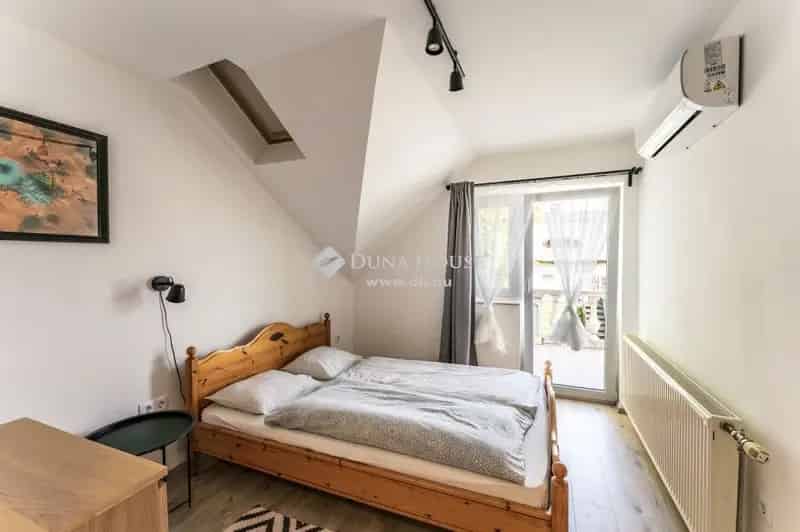 Felújított Apartmanház a Vértesben Szaunával és Medencével