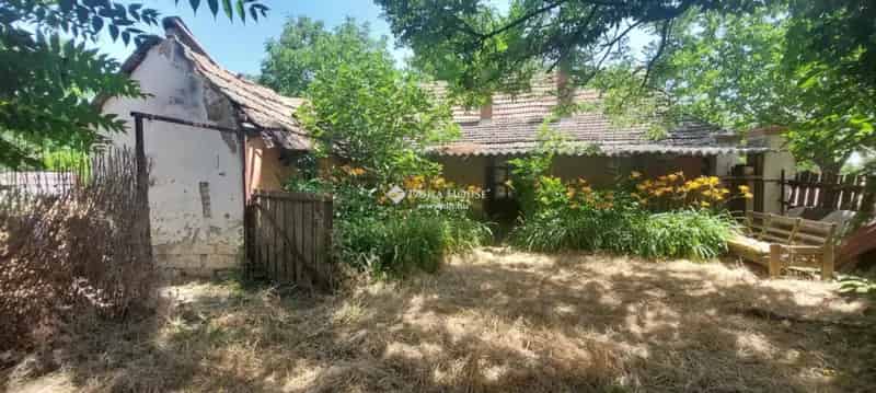 Felujitando haz Újszentivánon kiváló helyen 609m2