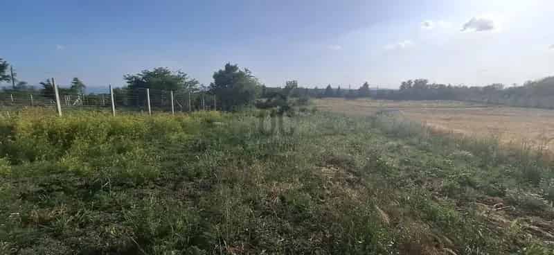 Balatonkenesei telek eladó részpanorámával