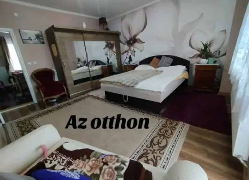 Elado cukraszmuhely lakassal Morahalomban