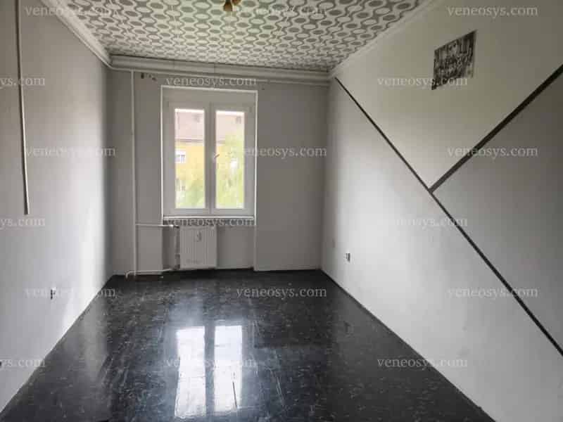 Eladó 2 szobás lakás Kazincbarcika belvárosában – Befektetésnek vagy első otthonnak is kiváló választás!