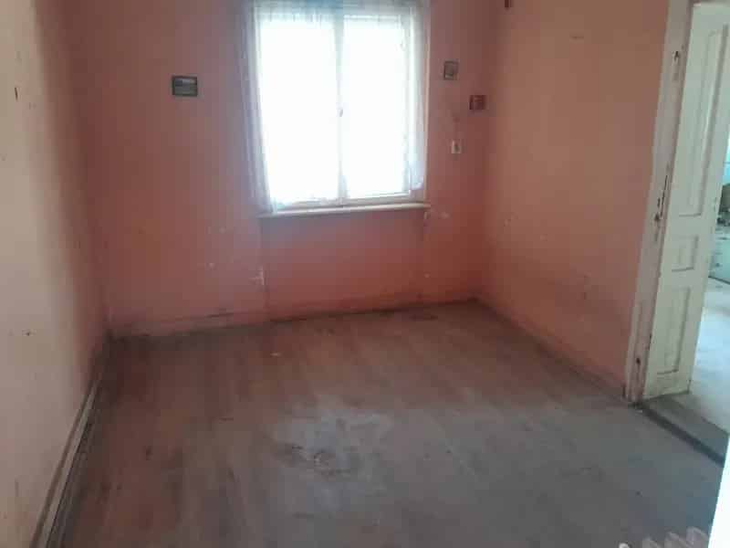 Felújítandó családi ház Rábakecölön 2374 m2-es telekkel