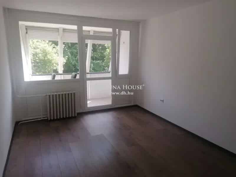Pécs-Kertváros 59m2 Felújított 2 Szobás Lakás Eladó