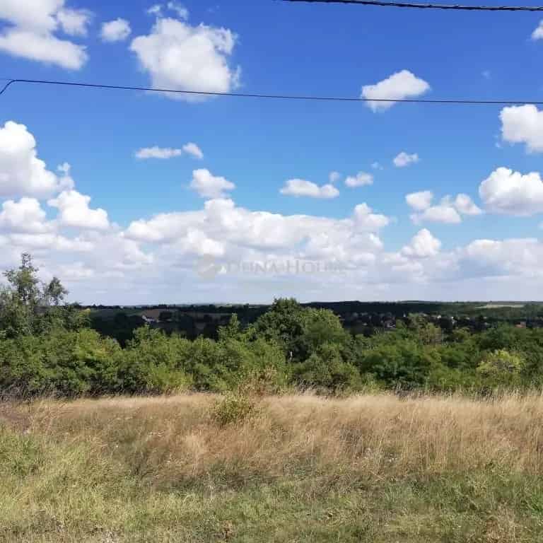 Telek Kiadó , Tatabányai járás, Dunántúl